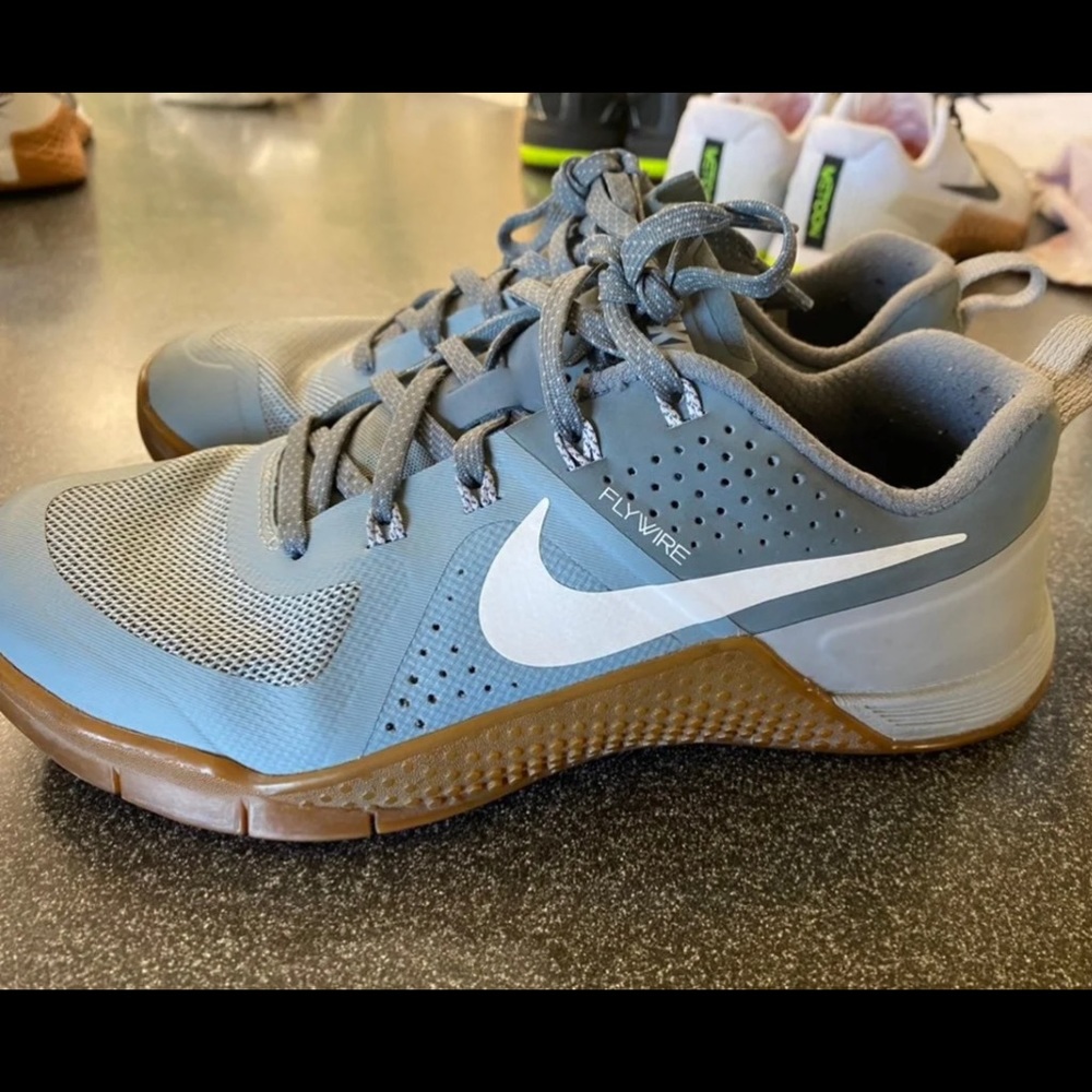 Nike Metcon-3 Men's size 6.5 (39)